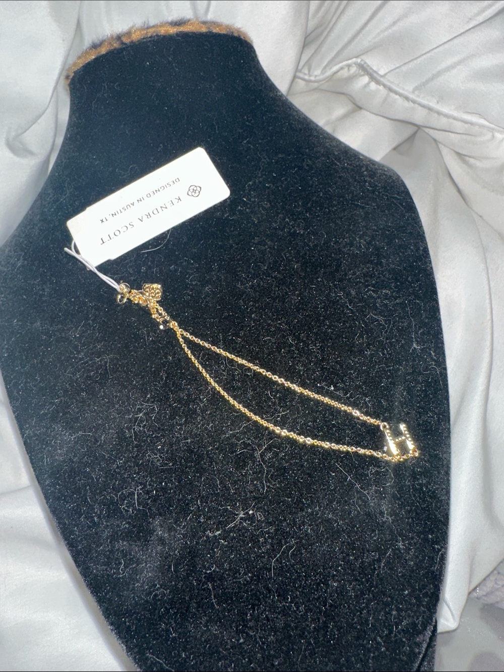 NWT Kendra Scott Gold Initial 'H' Bracelet very nice - Picture 7 of 7